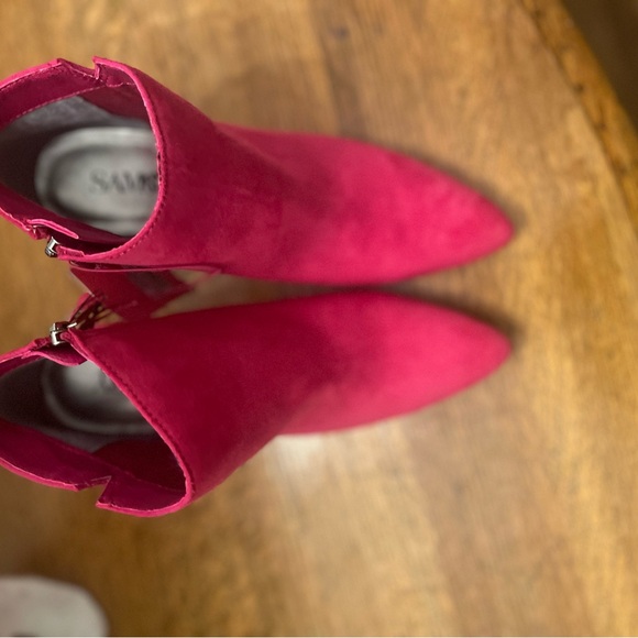 Sam & Libby hot pink ankle boots, Size 8 - Picture 9 of 11
